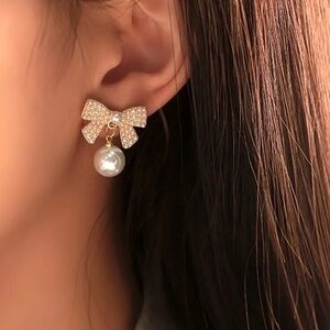 14K Gold Plated Bow Earrings*Pearl Earrings*Chic Modern Girly Feminine*DD
